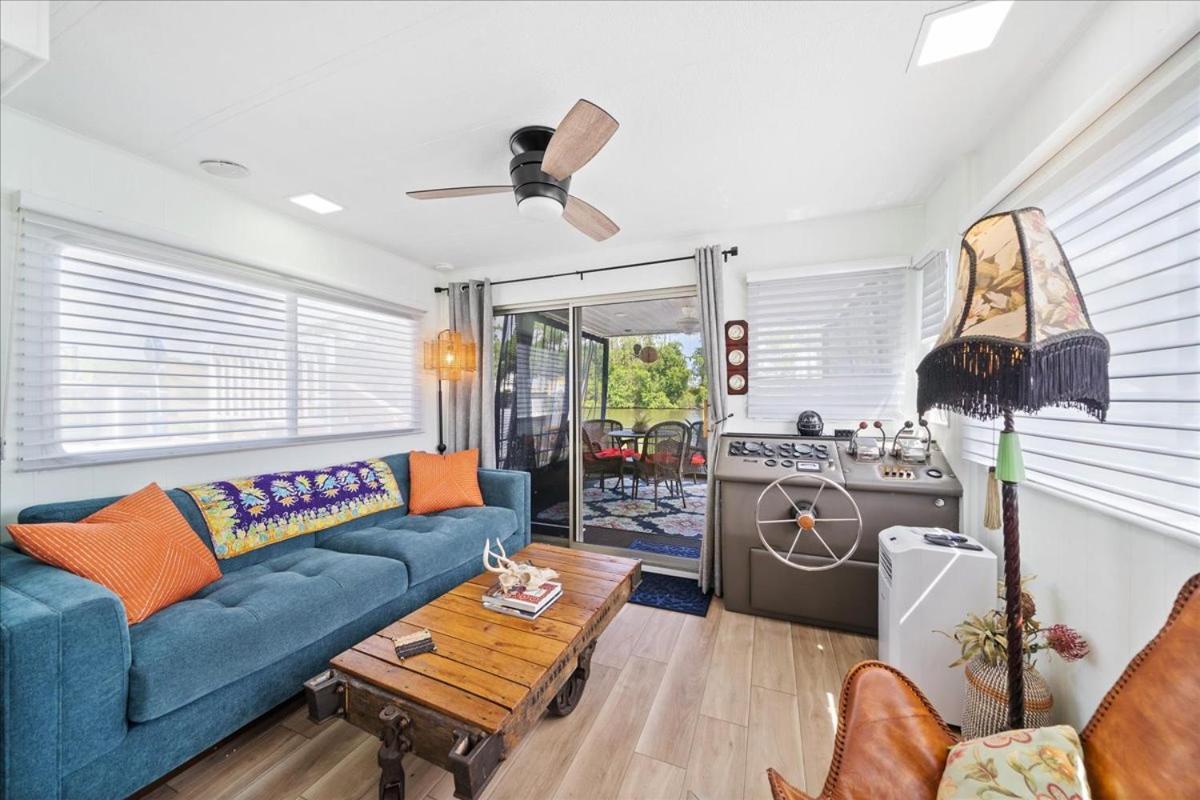 Dolphins Vacation Rental Merritt Island ภายนอก รูปภาพ